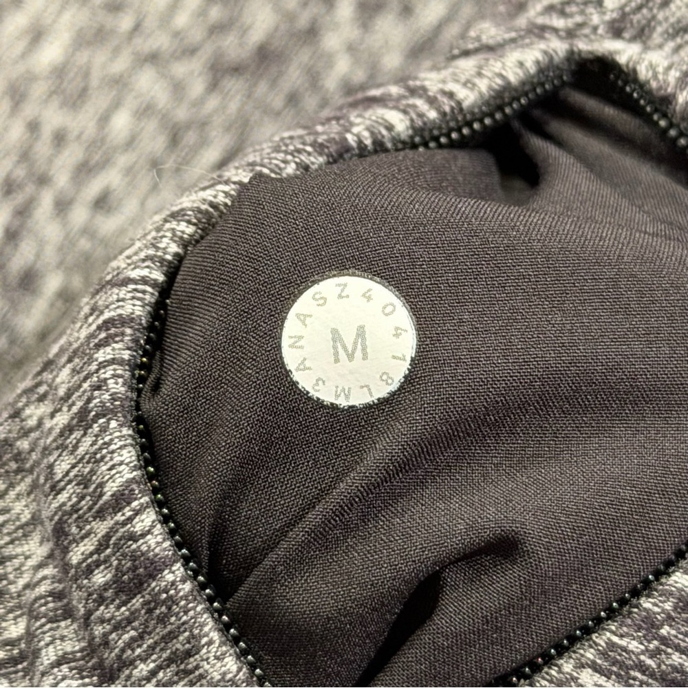 Lululemon Medium Heather Surge Warm Long Sleeve Shirt Run Athletic Performance - Picture 3 of 6